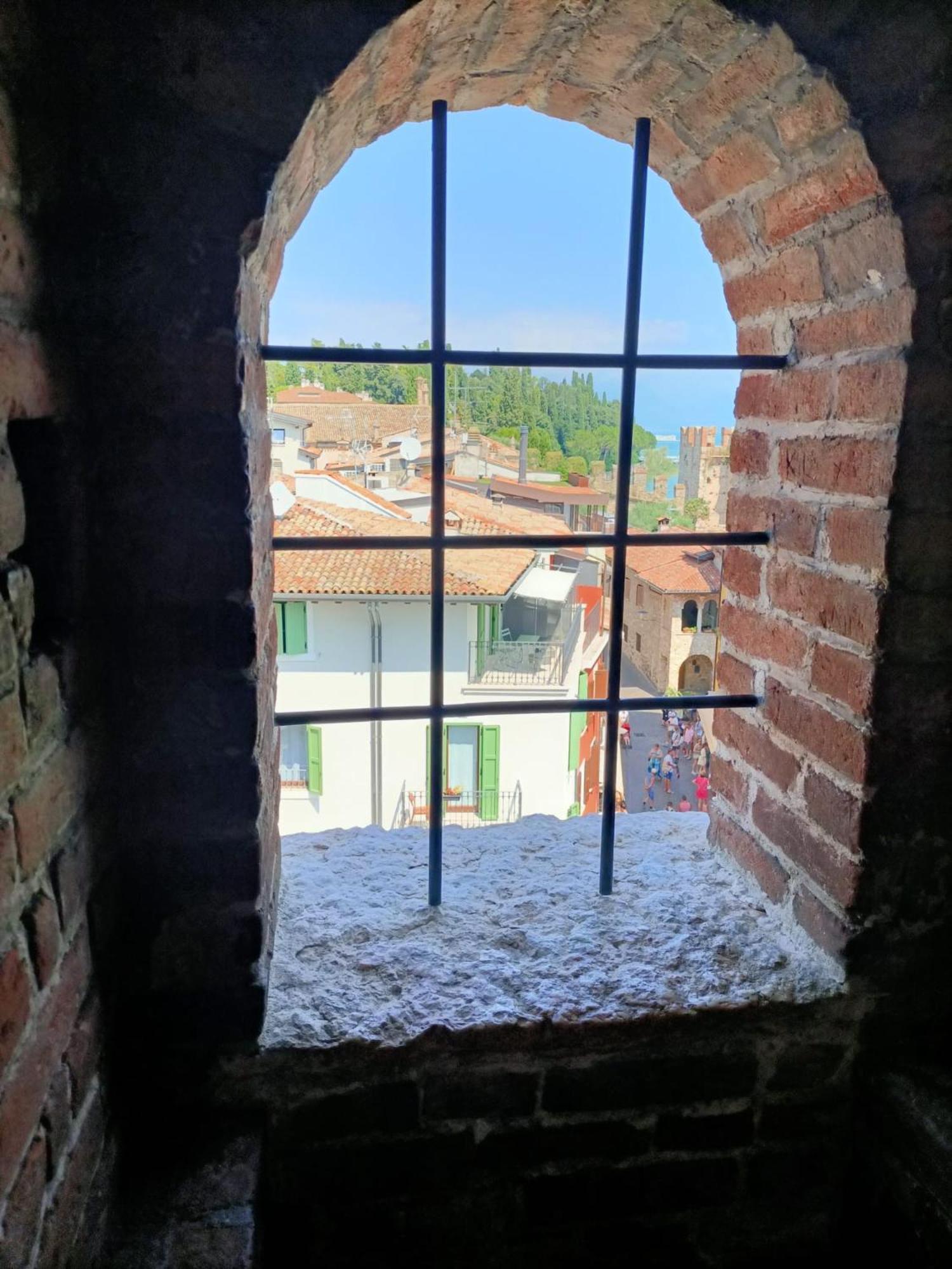 Castello Mavino Apartamento Sirmione Exterior foto